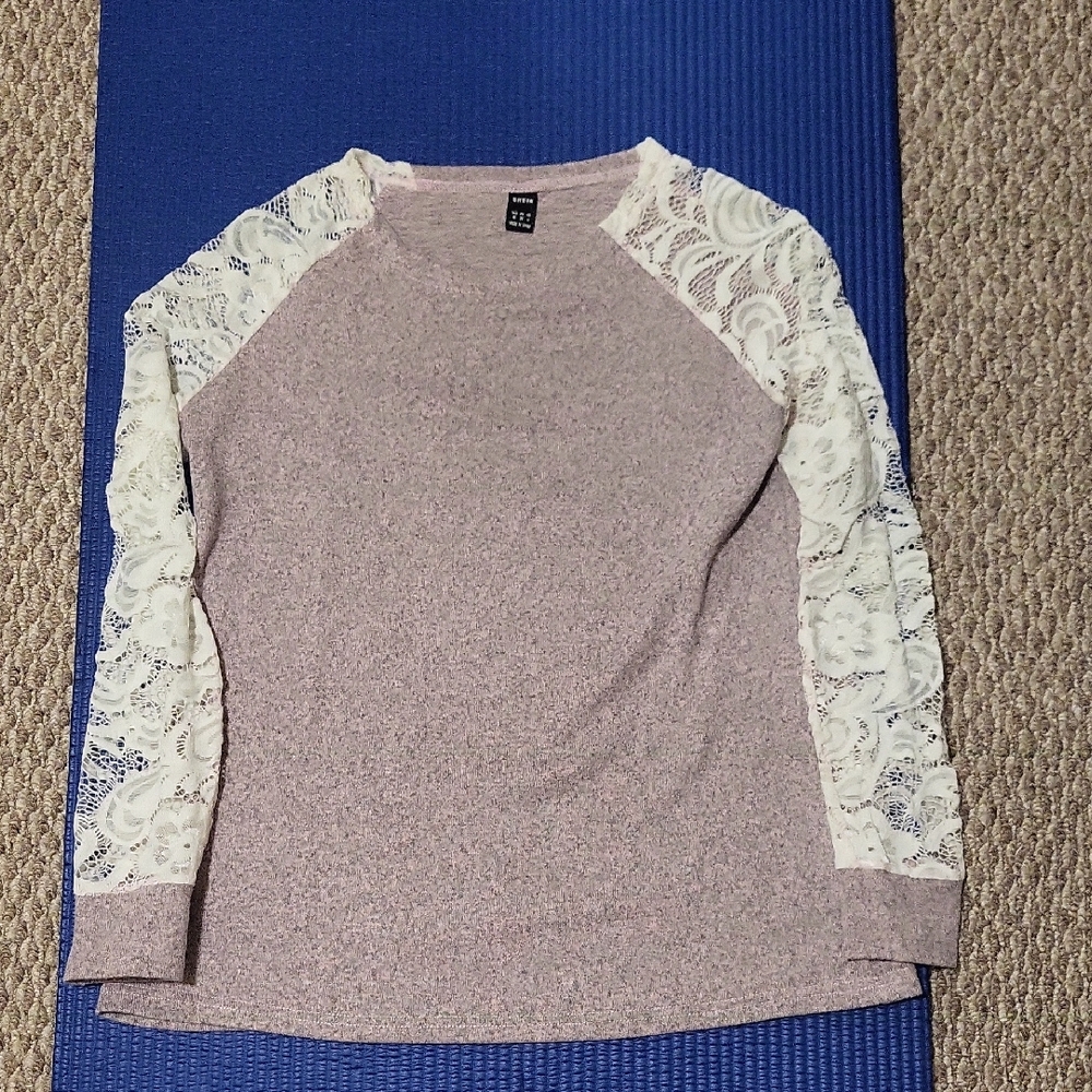 SHEIN Gray Knit Top